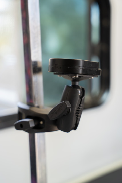 “Clip It” Handle It Attachment - Black